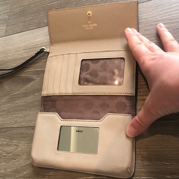 Kate Spade Beige Saffiano Leather Wallet Wristlet - Picture 7 of 14